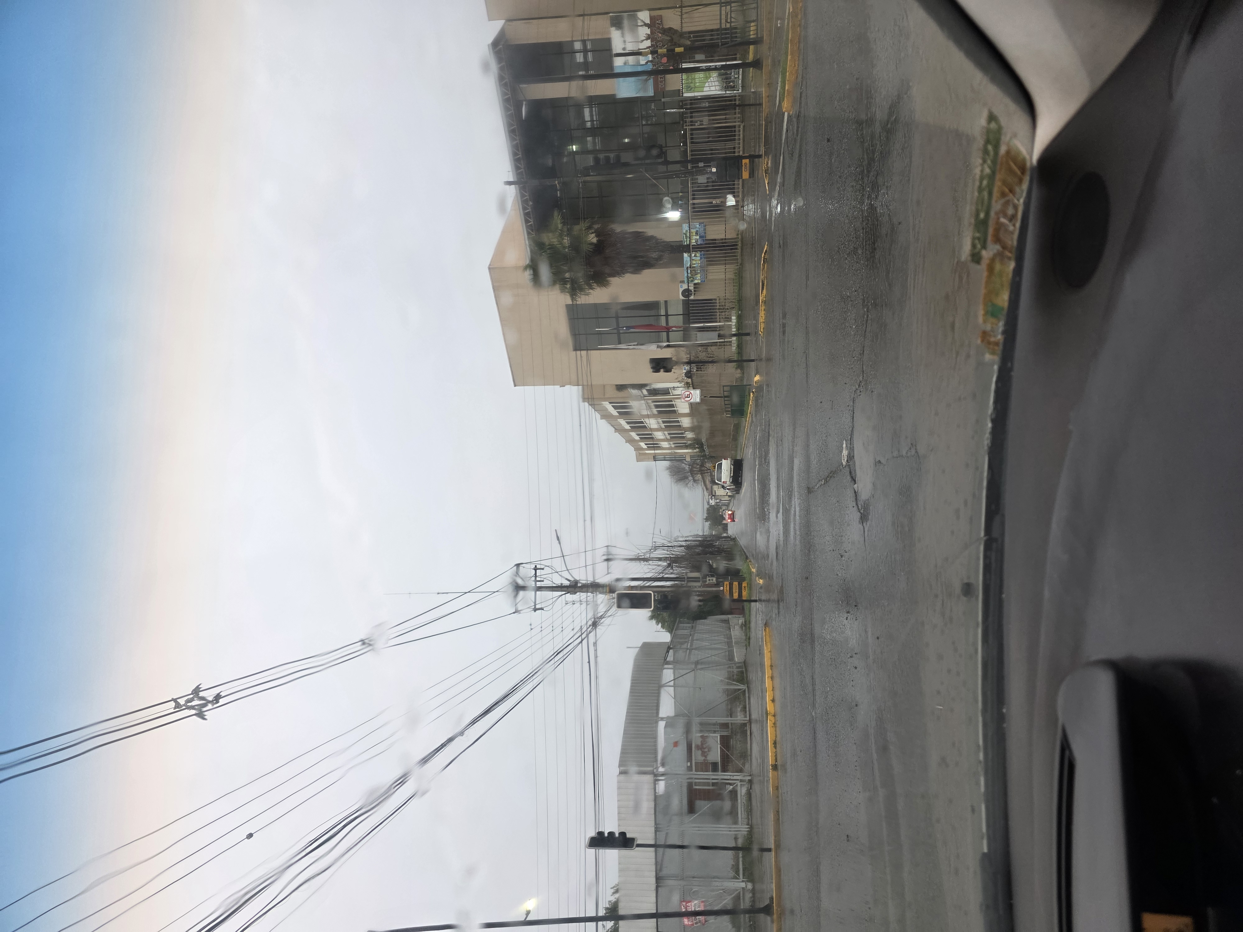 Corte de luz afecta semáforos y estación de servicio en San Fernando
